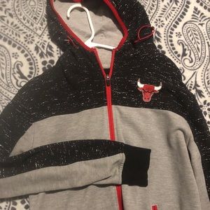 Comfy bulls jacket 🔥